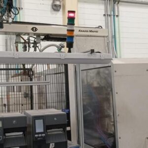 Máquina de inyección de plástico KraussMaffei de 200 toneladas, año 2005.